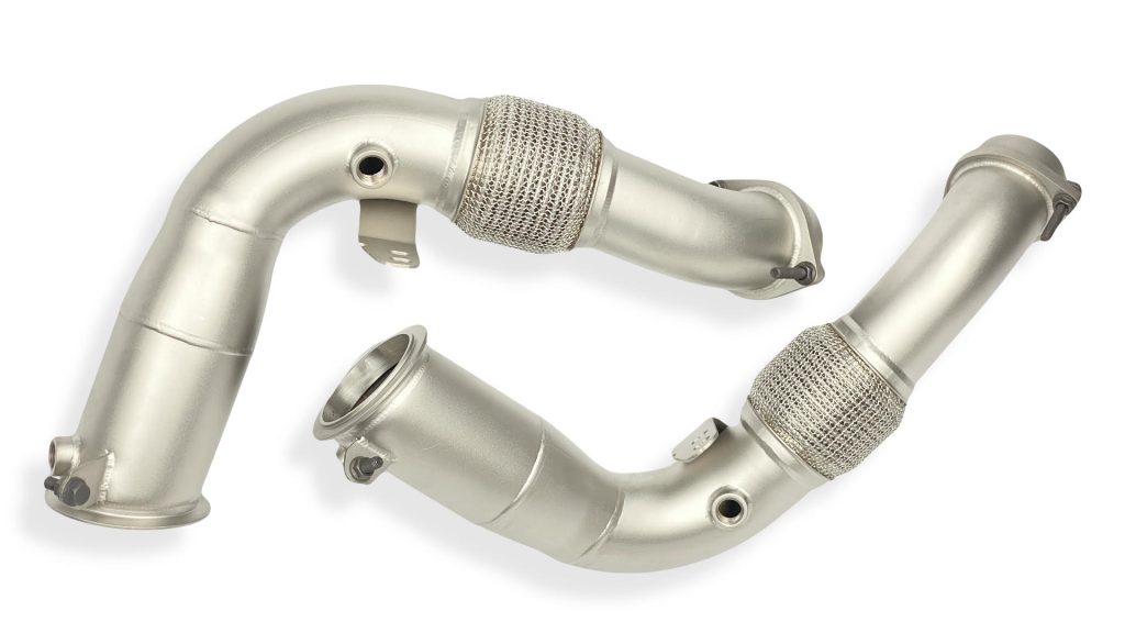 Améliorez les performances de votre BMW X5 M60i avec un downpipe haut de gamme